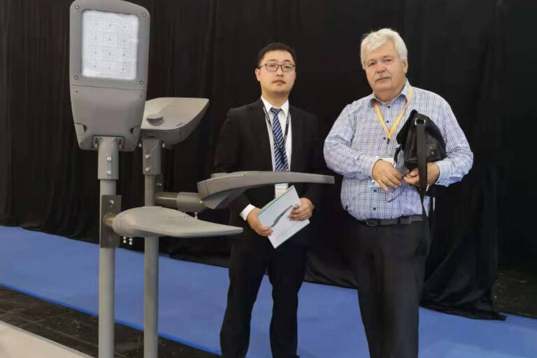 Hong Kong International Lighting Exhibition نمایشگاه بین المللی نورپردازی هنگ کنگ