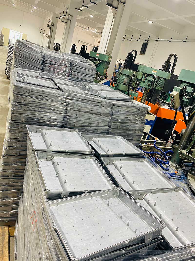 دایکست - نورافکن - مسکن